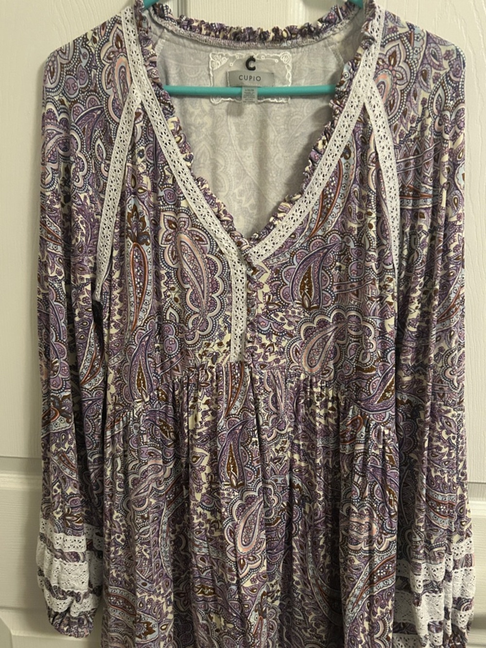 Cupio Lavender Paisley Lace-Trim V-Neck Tunic